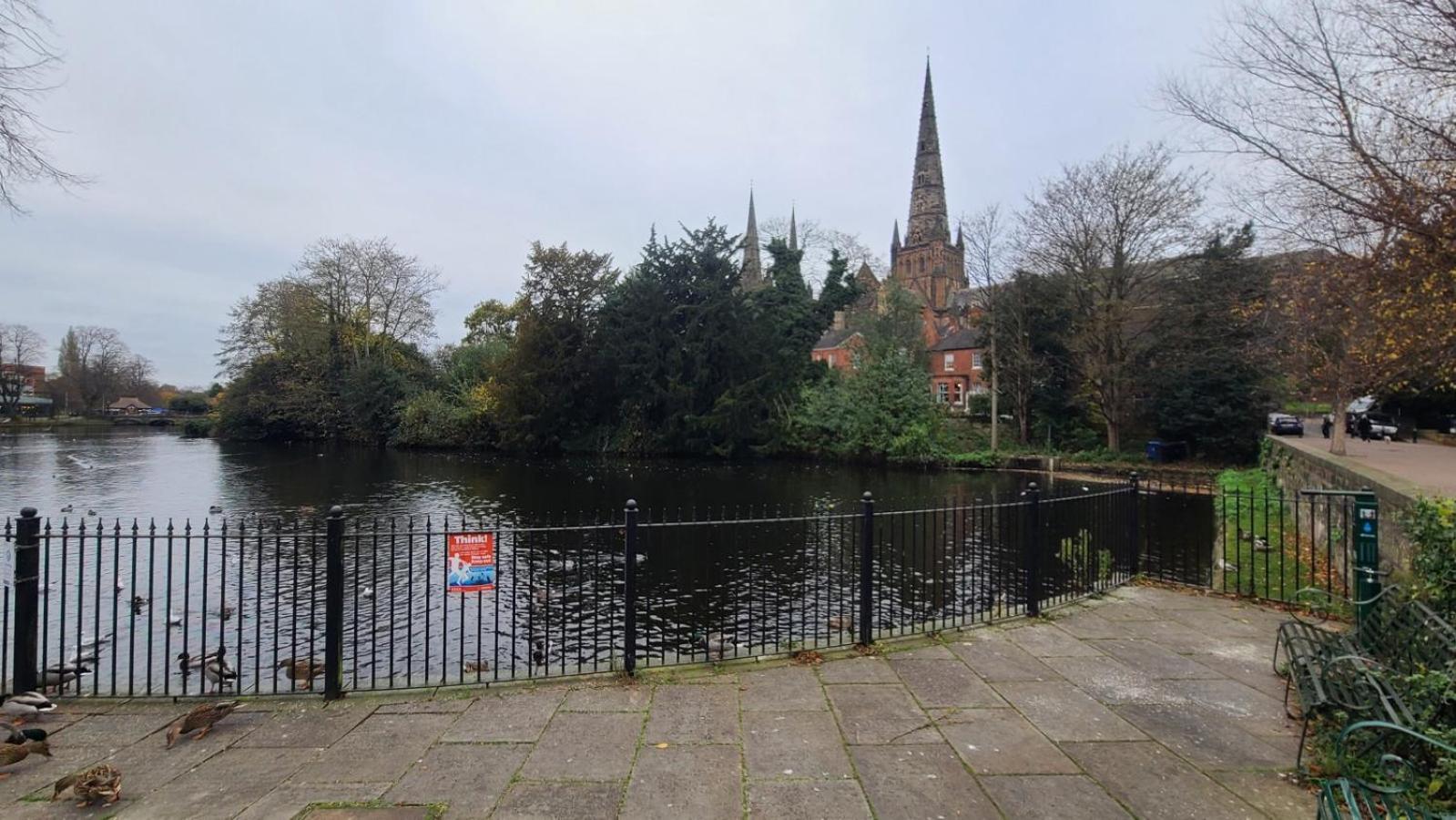 Samuels' A Duplex Apartment By Spires Accommodation In Lichfield City Centre Extérieur photo